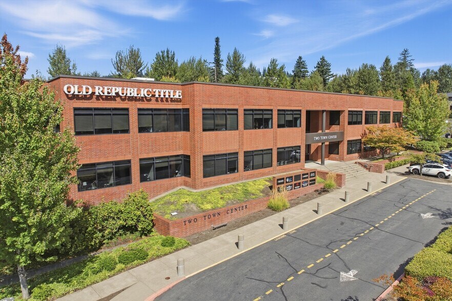 More Photos Of 10135 SE Sunnyside Rd, Clackamas Office For Lease