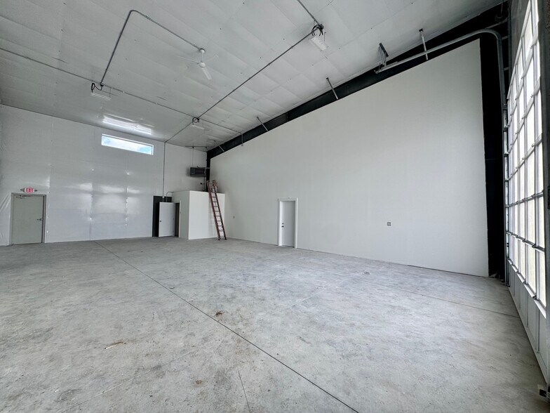 More Photos Of 7 Industry dr, Berwick Warehouse For Lease