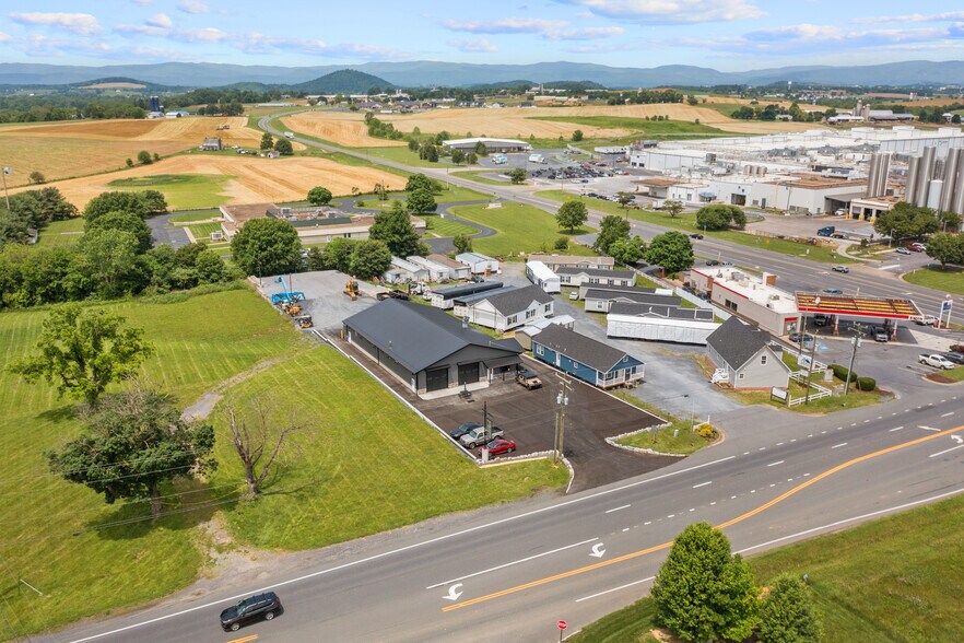 More Photos Of 815 N Main St, Mount Crawford Auto Repair For Sale