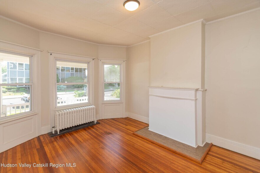 More Photos Of 21 Main St, Kingston Apartments For Sale