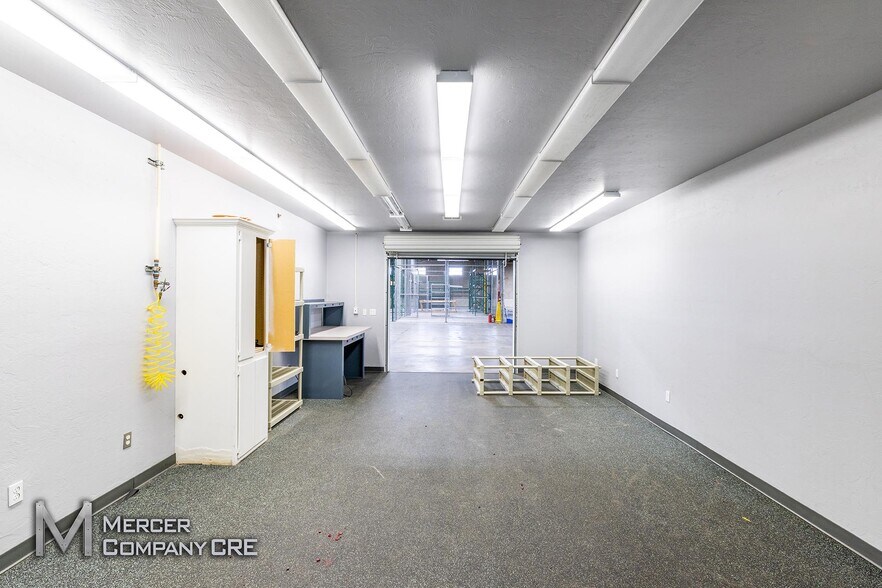More Photos Of 3300 N Santa Fe Ave, Oklahoma City Warehouse For Sale