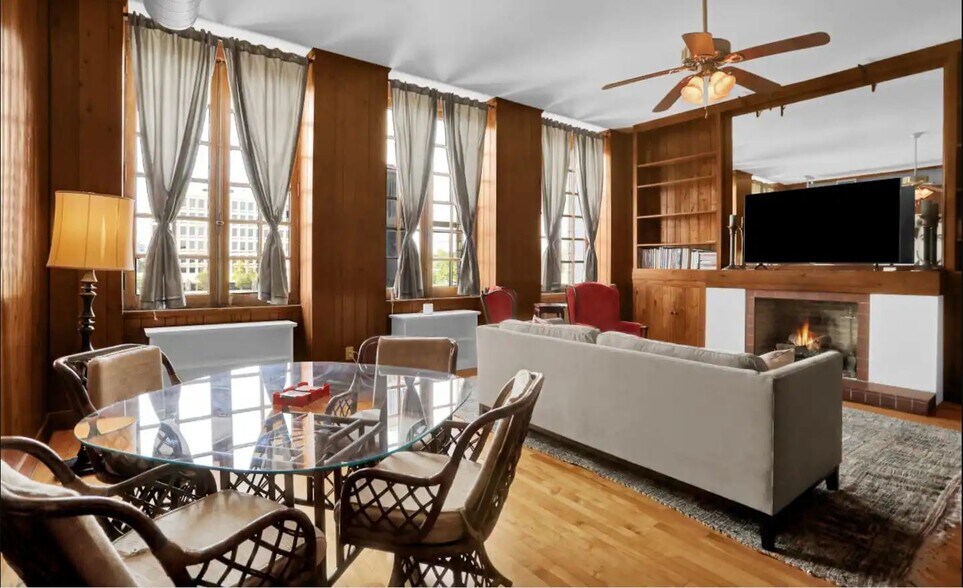 More Photos Of 339 Madison Ave, Memphis Storefront Retail Office For Lease