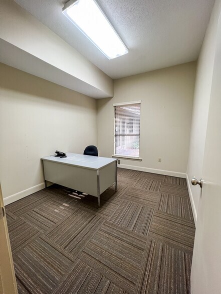More Photos Of 105 Beau Chene Blvd, Mandeville Office For Lease