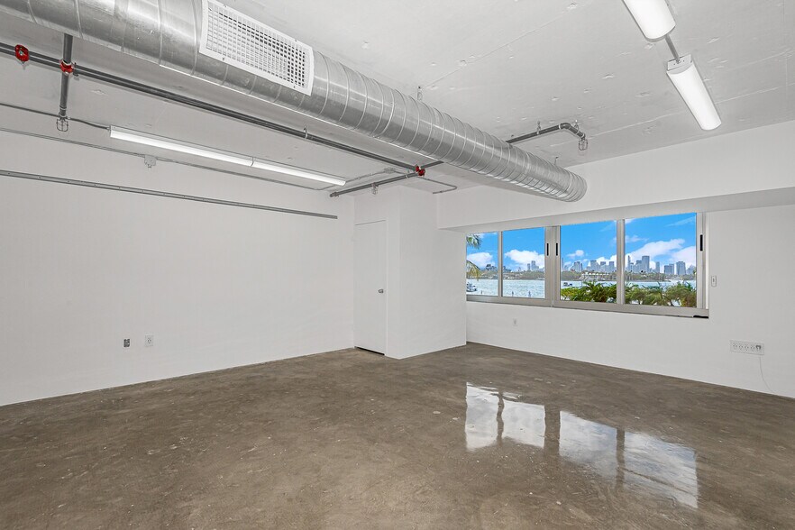 More Photos Of 1200 West Ave, Miami Beach Apartments For Sale