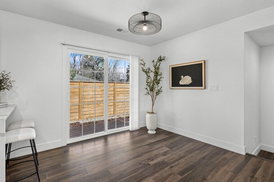 More Photos Of 310 E Prospect Rd, Fort Collins Office For Sale