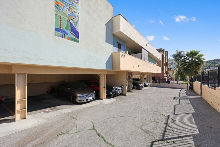 More Photos Of 217 S Avenue 54, Los Angeles Apartments For Sale