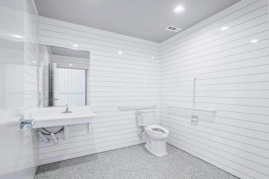 More Photos Of 2690 Grissom st, Columbus Unknown For Lease