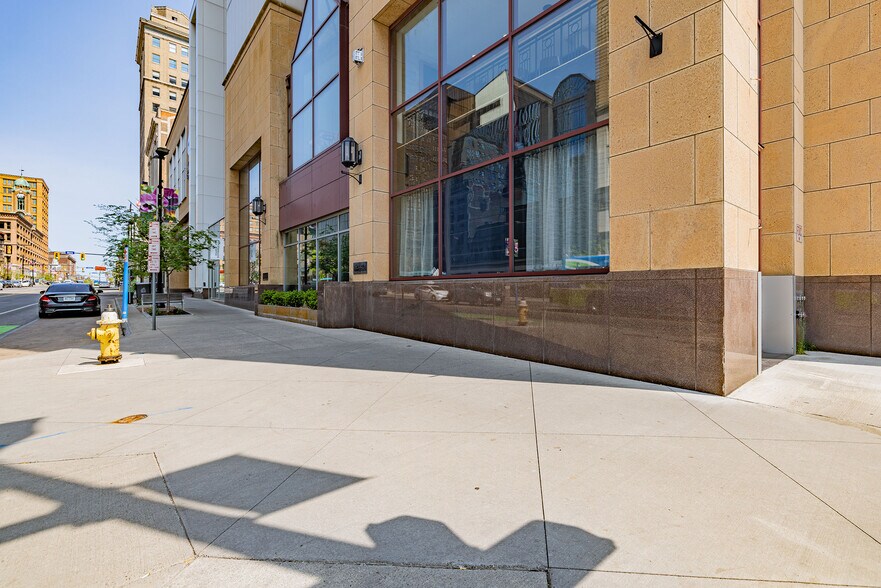 More Photos Of 125 E Main St, Rochester Hotel For Lease