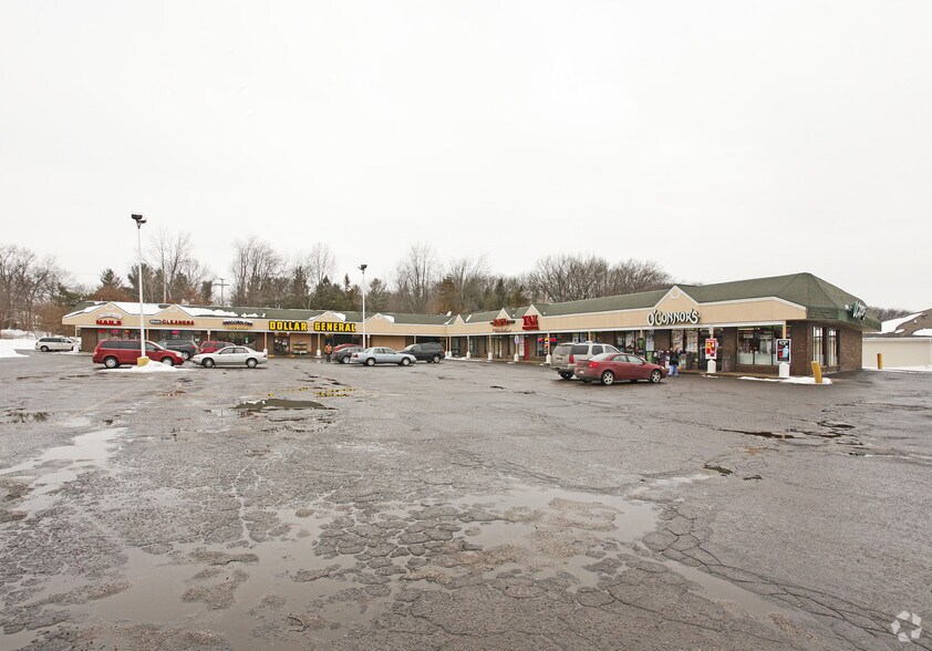 More Photos Of 8028 Grand River Ave, Brighton Storefront For Lease