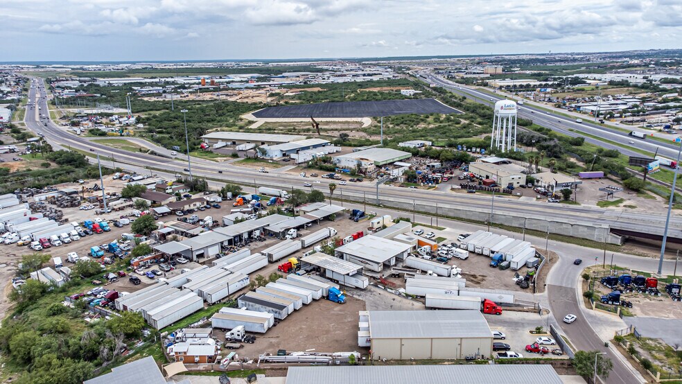 More Photos Of 7416 El Dorado Ct, Laredo Service For Sale