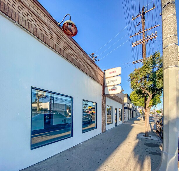 More Photos Of 1813-1827 Lincoln Blvd, Venice Storefront For Lease