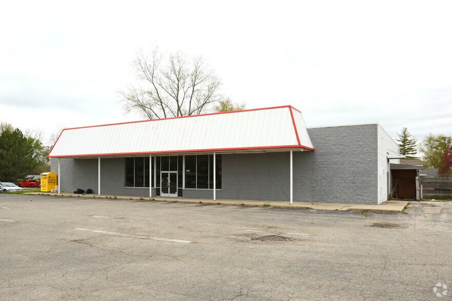 Primary Photo Of 7067 N Saginaw Rd, Mount Morris Freestanding For Sale