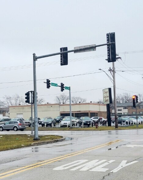 More Photos Of 450 W 34th St, Steger Auto Dealership For Sale