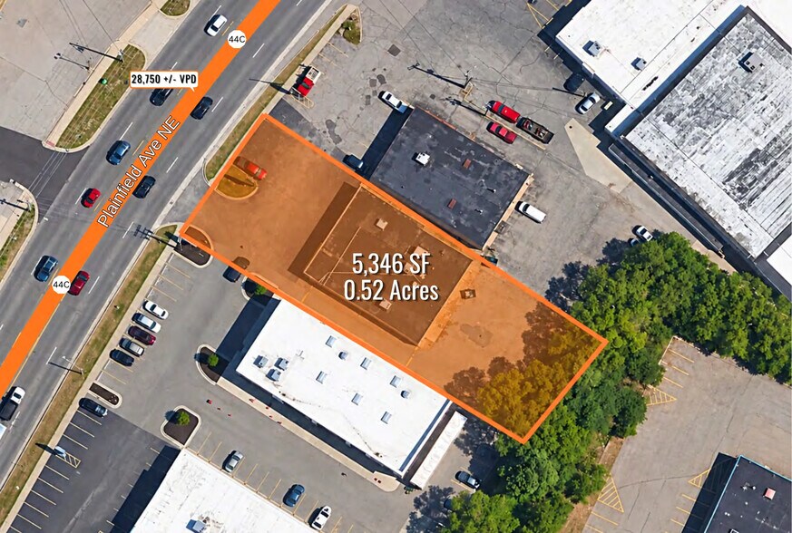 More Photos Of 3674-3678 Plainfield Ave NE, Grand Rapids Freestanding For Sale