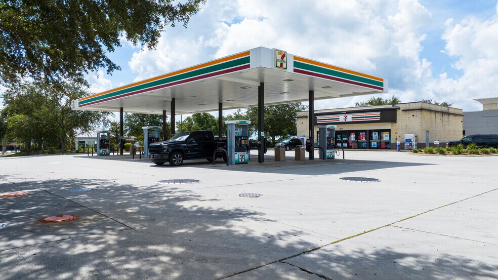 Primary Photo Of 2605 E Highway 50, Clermont Convenience Store For Sale