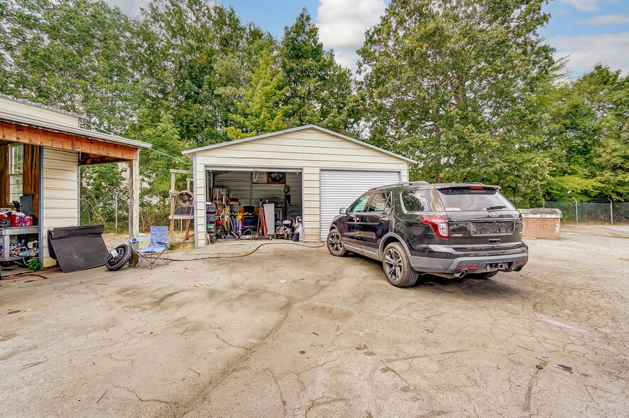 More Photos Of 4501 W Us-74 Hwy, Monroe Auto Dealership For Lease