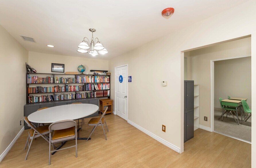 More Photos Of 1555 W Commonwealth Ave, Fullerton Office For Lease