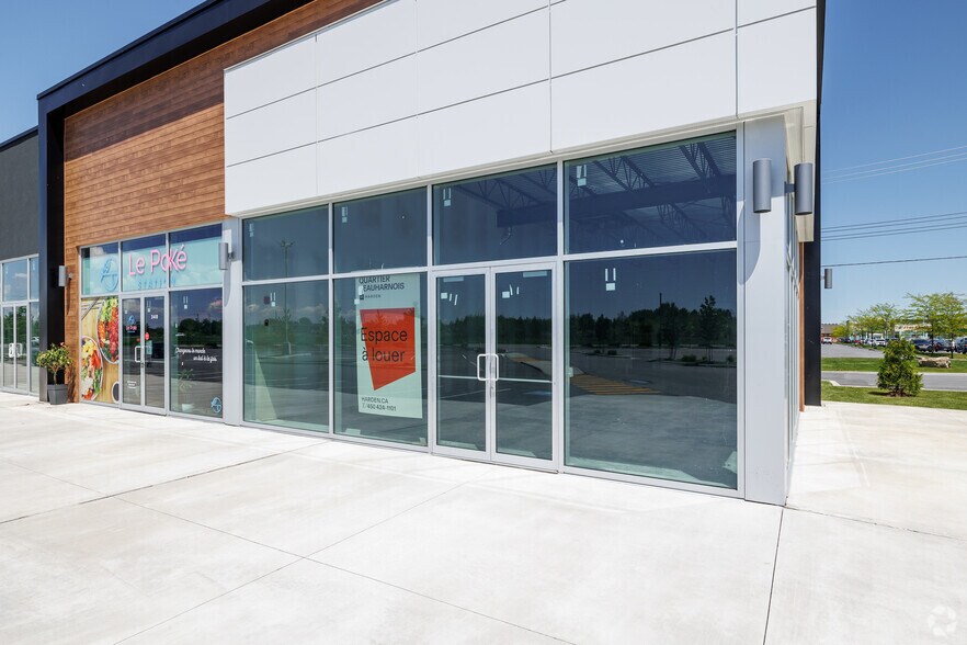 More Photos Of 400 rue Edmour-Daoust, Beauharnois Unknown For Lease