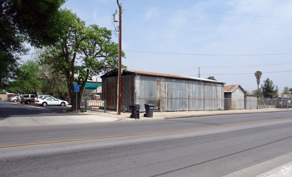 More Photos Of 2750 W Devonshire Ave, Hemet Freestanding For Sale