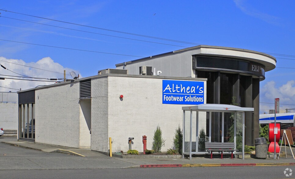 More Photos Of 3102 Colby Ave, Everett Medical For Lease