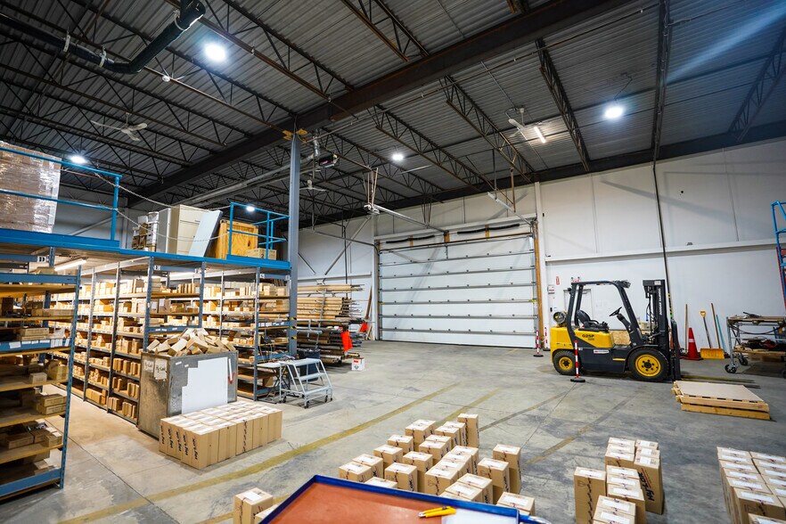 More Photos Of 2407 96 St NW, Edmonton Industrial For Sale