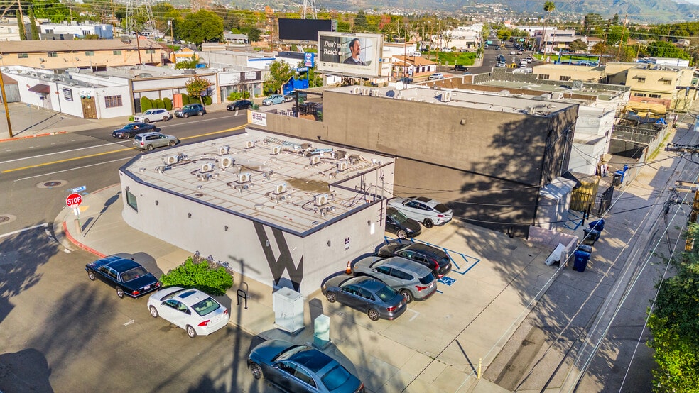 More Photos Of 10442 Burbank Blvd, North Hollywood Office For Sale