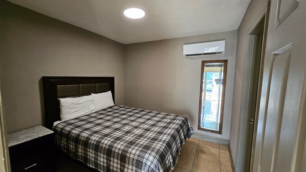 More Photos Of 430 W Merritt Island Cswy, Merritt Island Hotel For Sale