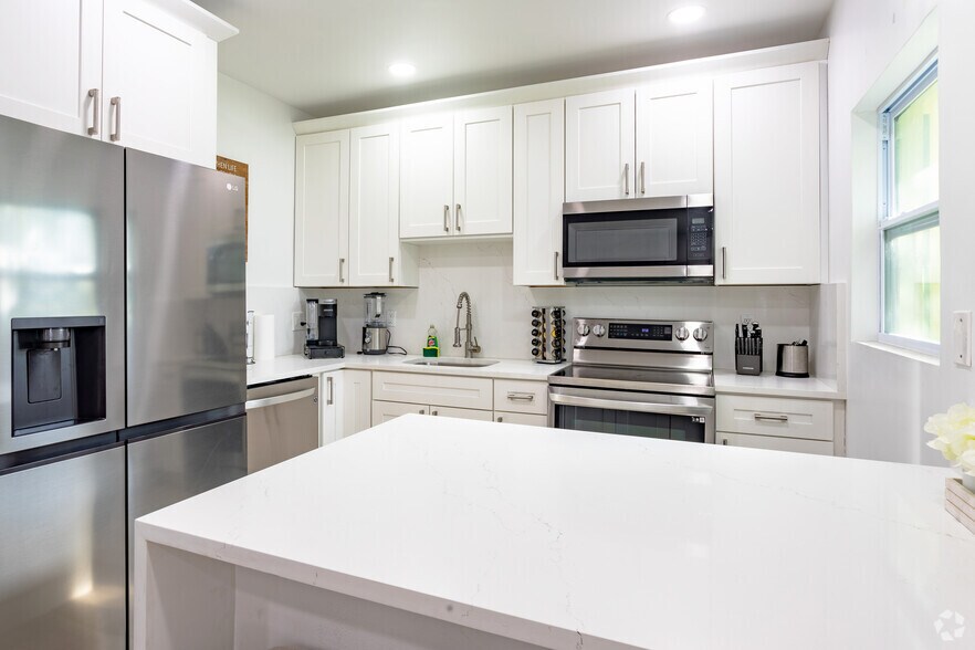 More Photos Of 2222 Spanish Trl, Delray Beach Apartments For Sale