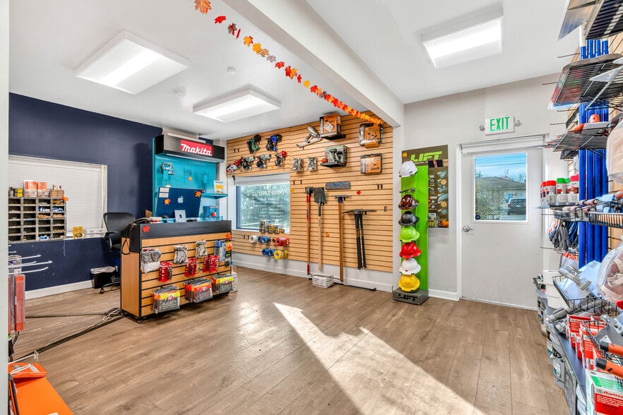 More Photos Of 15464 SE 94th Ave, Clackamas Industrial For Sale