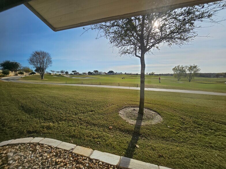 More Photos Of 230 Klattenhoff Ln, Hutto Office For Lease