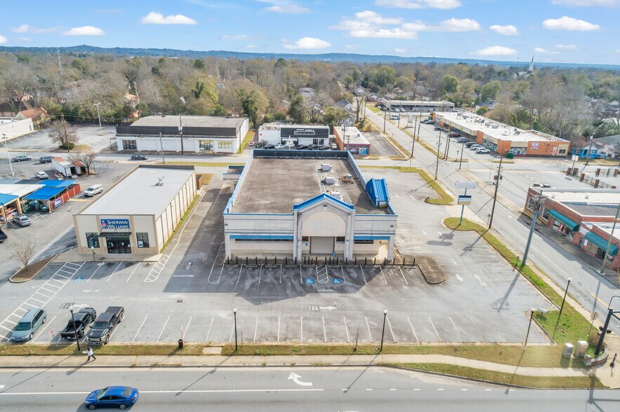 More Photos Of 2300 Wynnton Rd, Columbus Drugstore For Lease