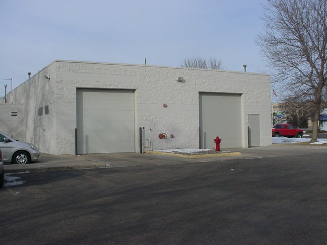 More Photos Of 9240 NE Baltimore St, Blaine Warehouse For Lease