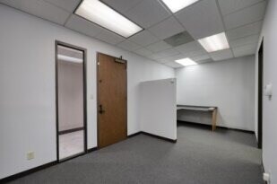 More Photos Of 2929 Mossrock Dr, San Antonio Office For Lease