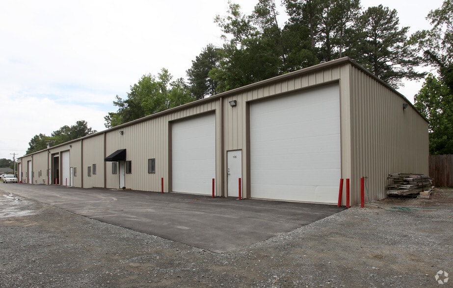 Primary Photo Of 4528 Hillsborough Rd, Durham Warehouse For Lease