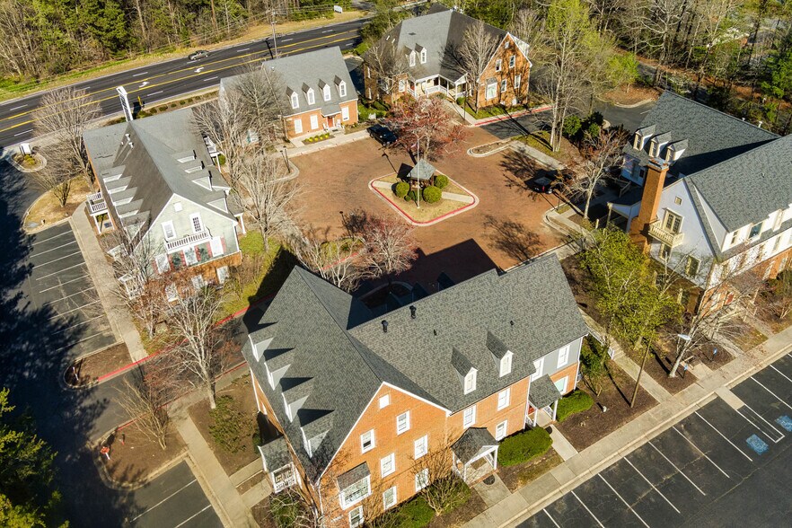 More Photos Of 3937-3965 Holcomb Bridge Rd, Peachtree Corners Unknown For Lease