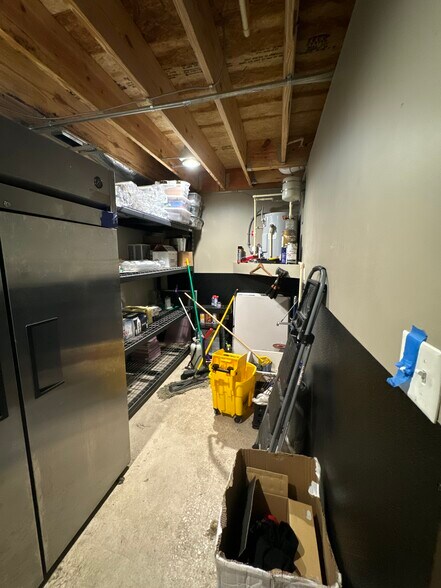 More Photos Of 201 E Center St, Tarpon Springs Bar For Lease