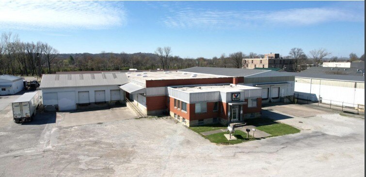 More Photos Of 1508 Crums Ln, Louisville Warehouse For Lease