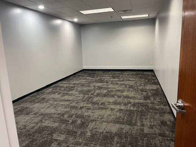 More Photos Of 110 Arrowhead Dr, Slippery Rock Office For Lease