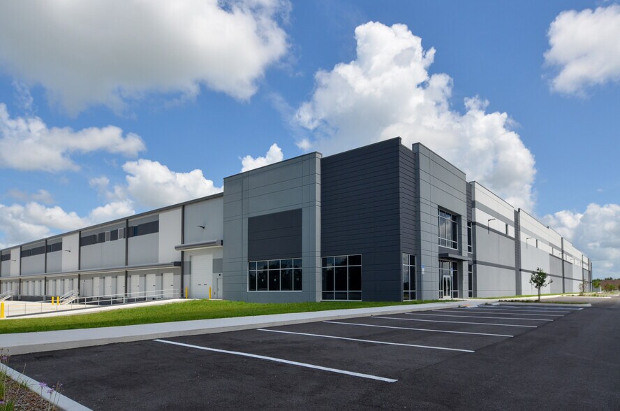Primary Photo Of 3017 S County Line Rd, Plant City Distribution For Lease