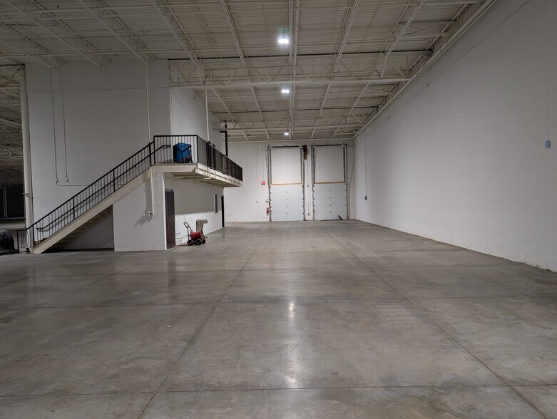 More Photos Of 3201 N Ridge Rd E, Ashtabula Freestanding For Sale