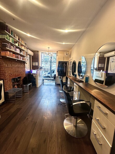 More Photos Of 324-326 W 47th St, New York Apartments For Lease