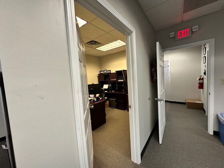 More Photos Of 1385 Weber Industrial Dr, Cumming Distribution For Lease