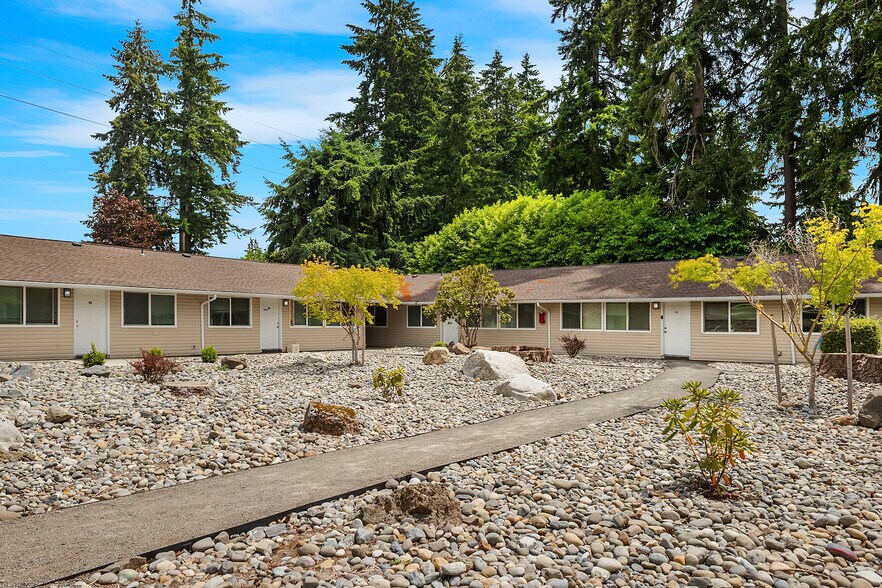 More Photos Of 10701 109th St SW, Tacoma Apartments For Sale