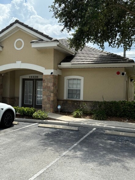 More Photos Of 14428 Bruce B Downs Blvd, Tampa Medical For Sale