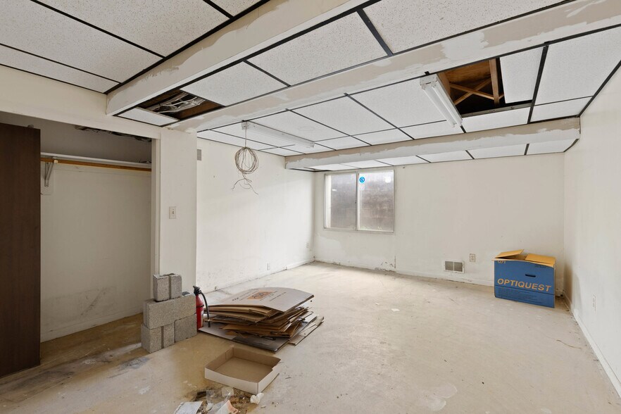 More Photos Of 2640 Ridgeway Ave, Rochester Medical For Sale