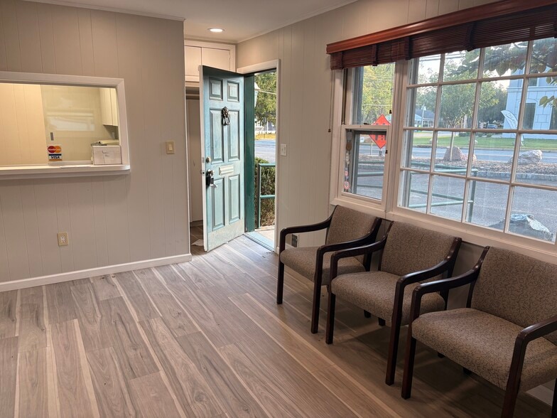 More Photos Of 118 Columbia Tpke, Florham Park Medical For Sale