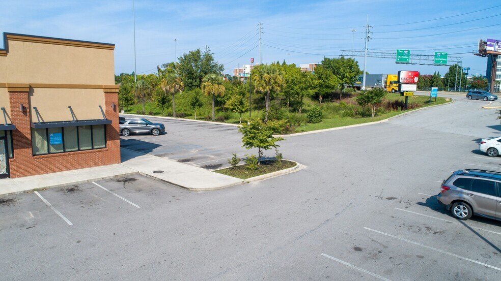 More Photos Of 2515 Sunset Blvd, West Columbia General Retail For Lease