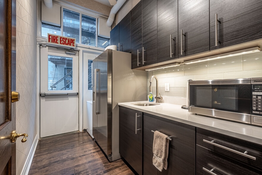 More Photos Of 120 S State St, Chicago Medical For Sale
