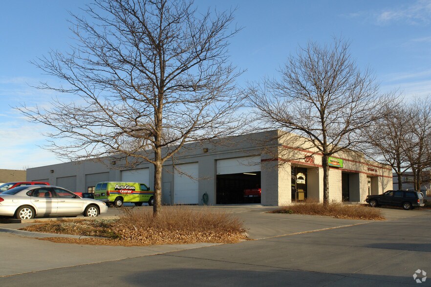 More Photos Of 5960 S 57th St, Lincoln Office For Lease