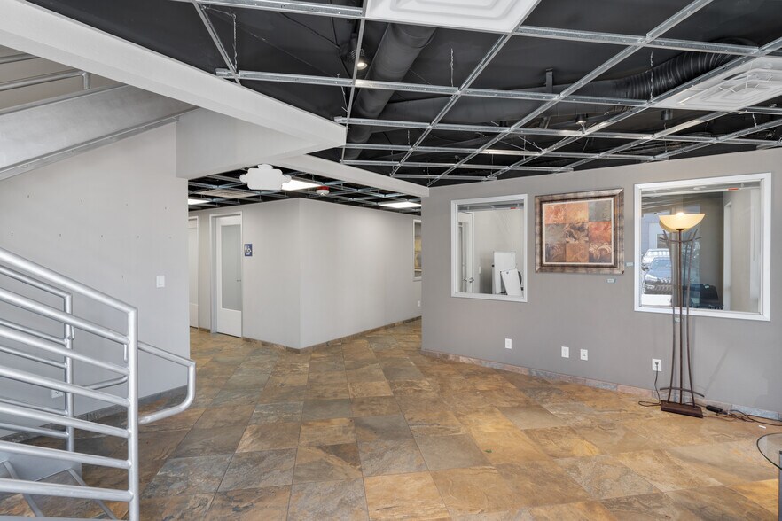 More Photos Of 2645 W Cheyenne Ave, North Las Vegas Research And Development For Sale
